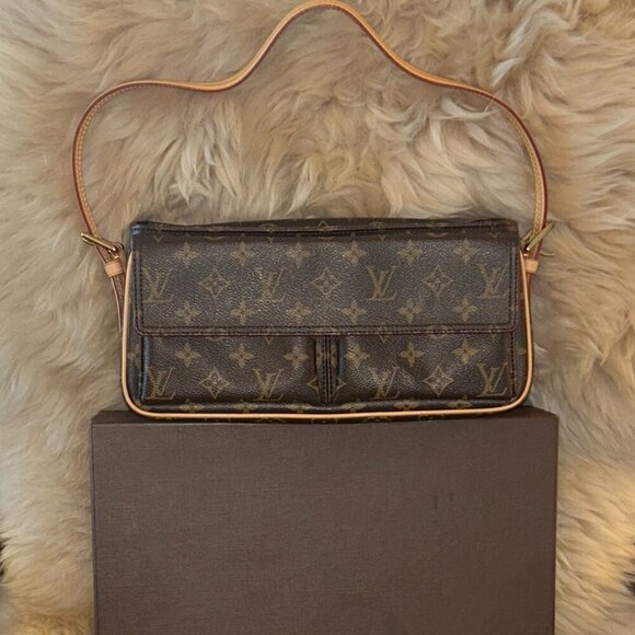 ✨ Authentic Louis Vuitton Viva-Cite MM | FULL SET | Excellent Condition ✨ - Picture 4 of 13